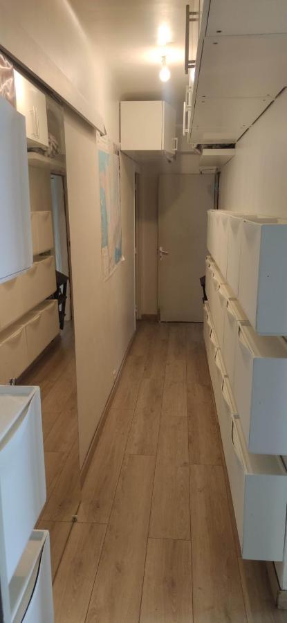 logement entier a 15 mn d'Avignon, 10mn d'Orange Roquemaure  Extérieur photo