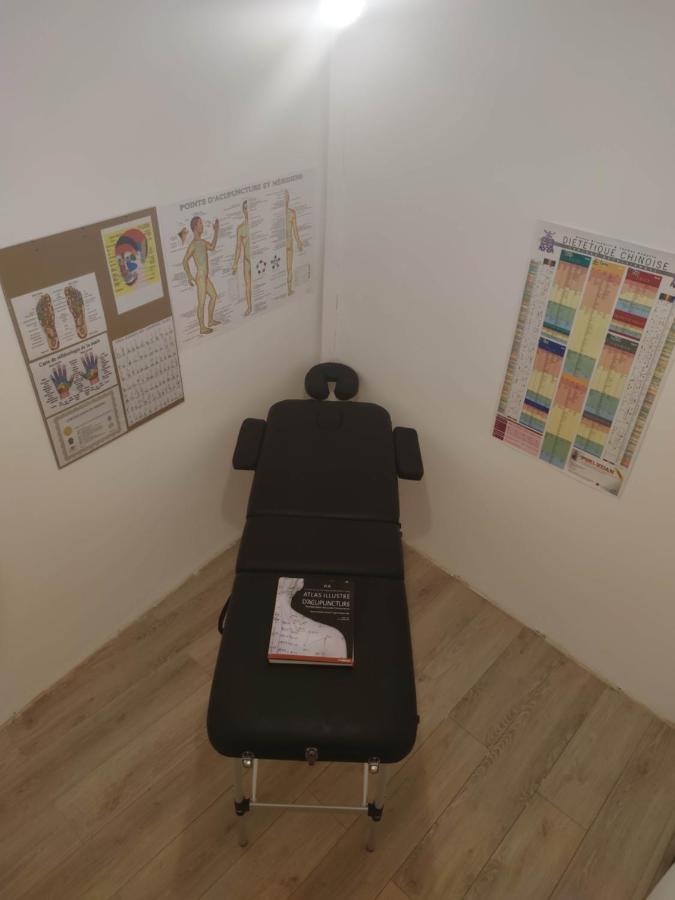 logement entier a 15 mn d'Avignon, 10mn d'Orange Roquemaure  Extérieur photo