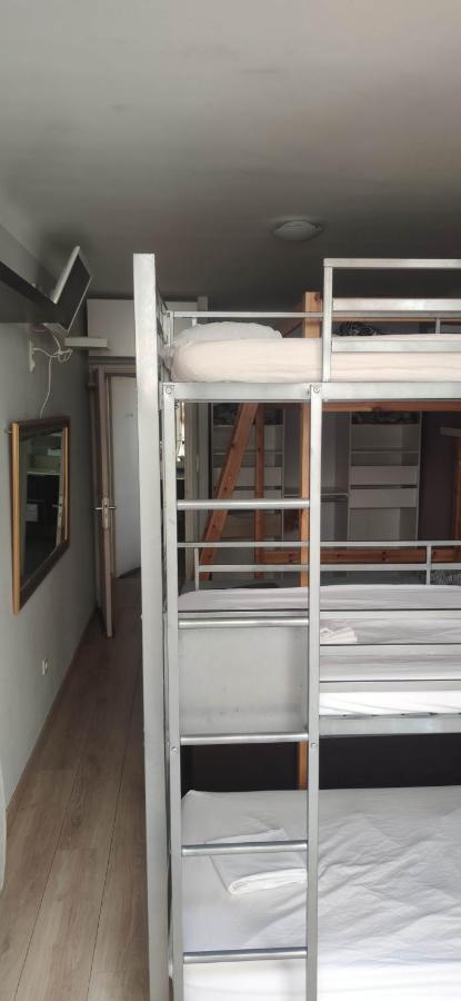 logement entier a 15 mn d'Avignon, 10mn d'Orange Roquemaure  Extérieur photo