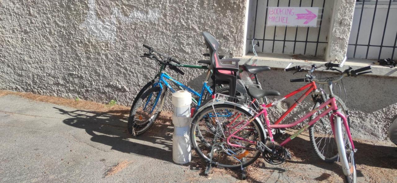 logement entier a 15 mn d'Avignon, 10mn d'Orange Roquemaure  Extérieur photo